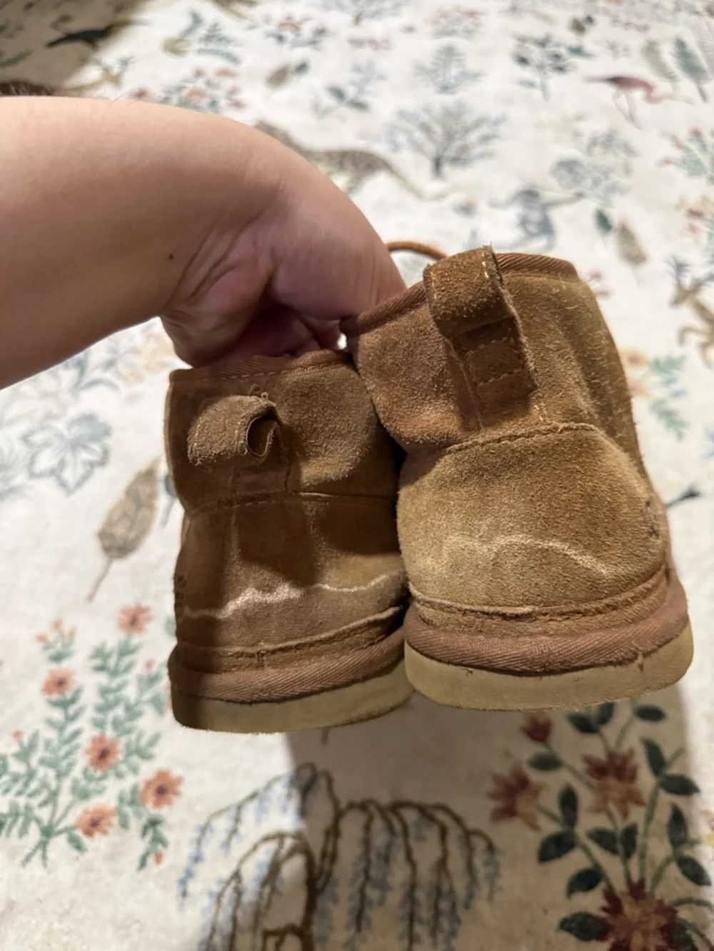 UGG Men’s Chestnut Suede Lace-Up Ankle Boots